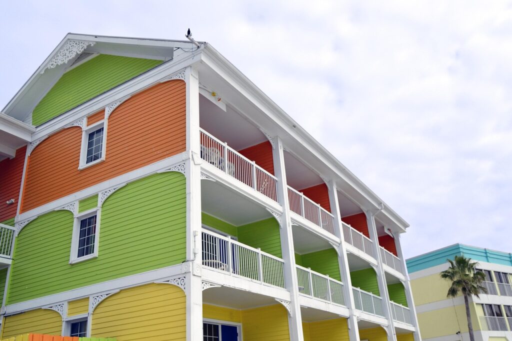 Short-Term vs Long-Term Rentals: Insurance Tips for Landlords