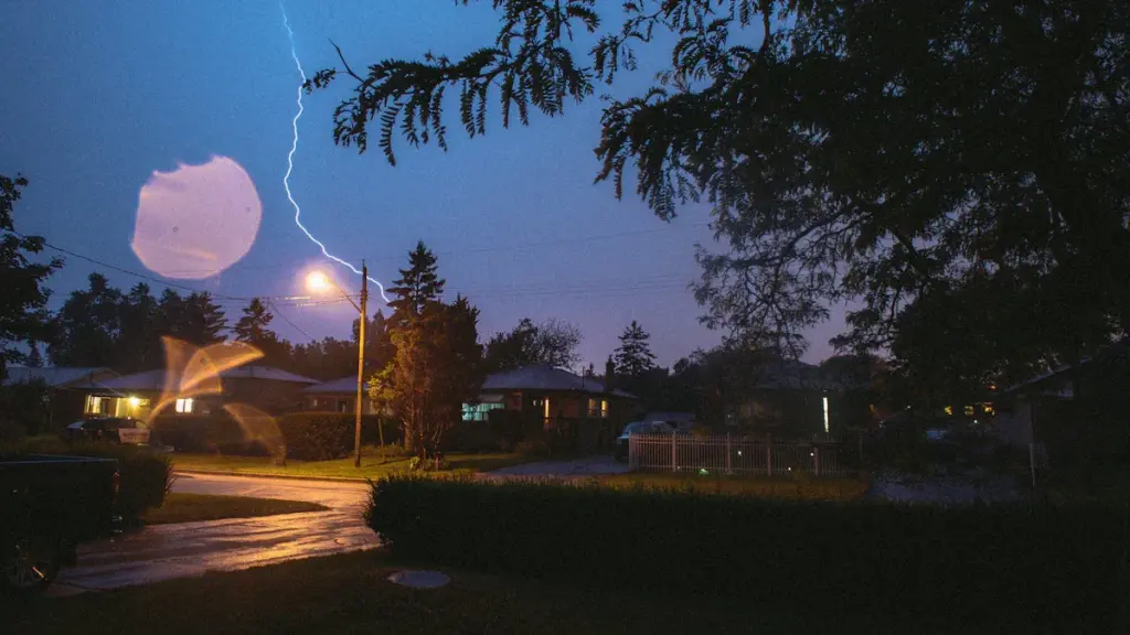 Home Systems at Risk from Lightning in Beaufort County? What Equipment Breakdown Coverage Covers—and What It Doesn’t